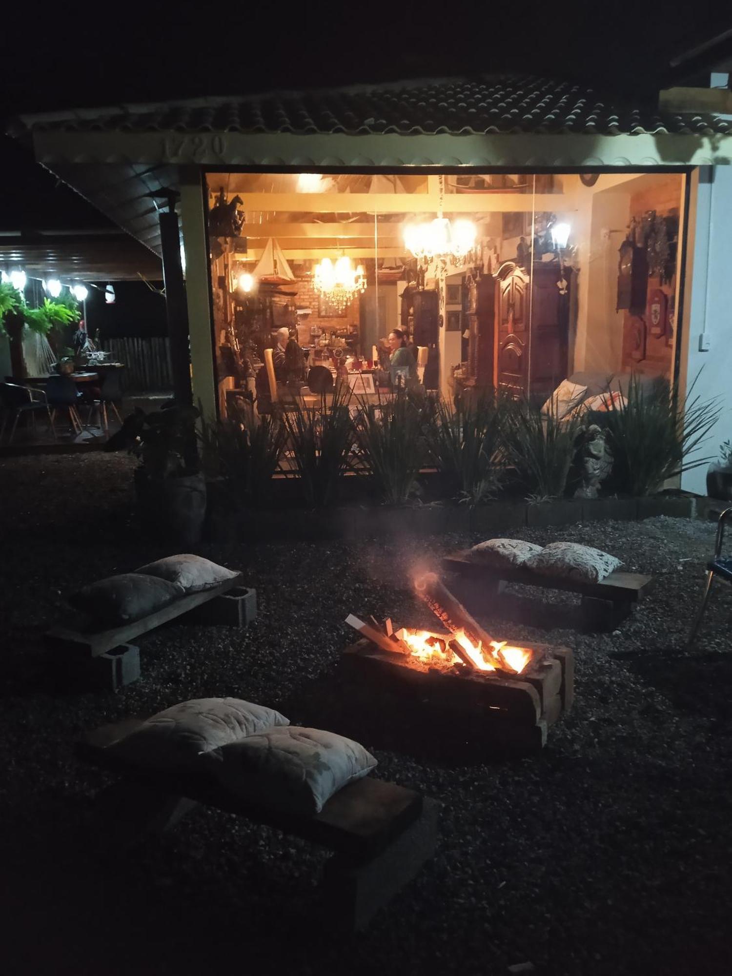 Quintas Da Barra Bnb A 30M Da Praia Balneario Barra do Sul Ngoại thất bức ảnh